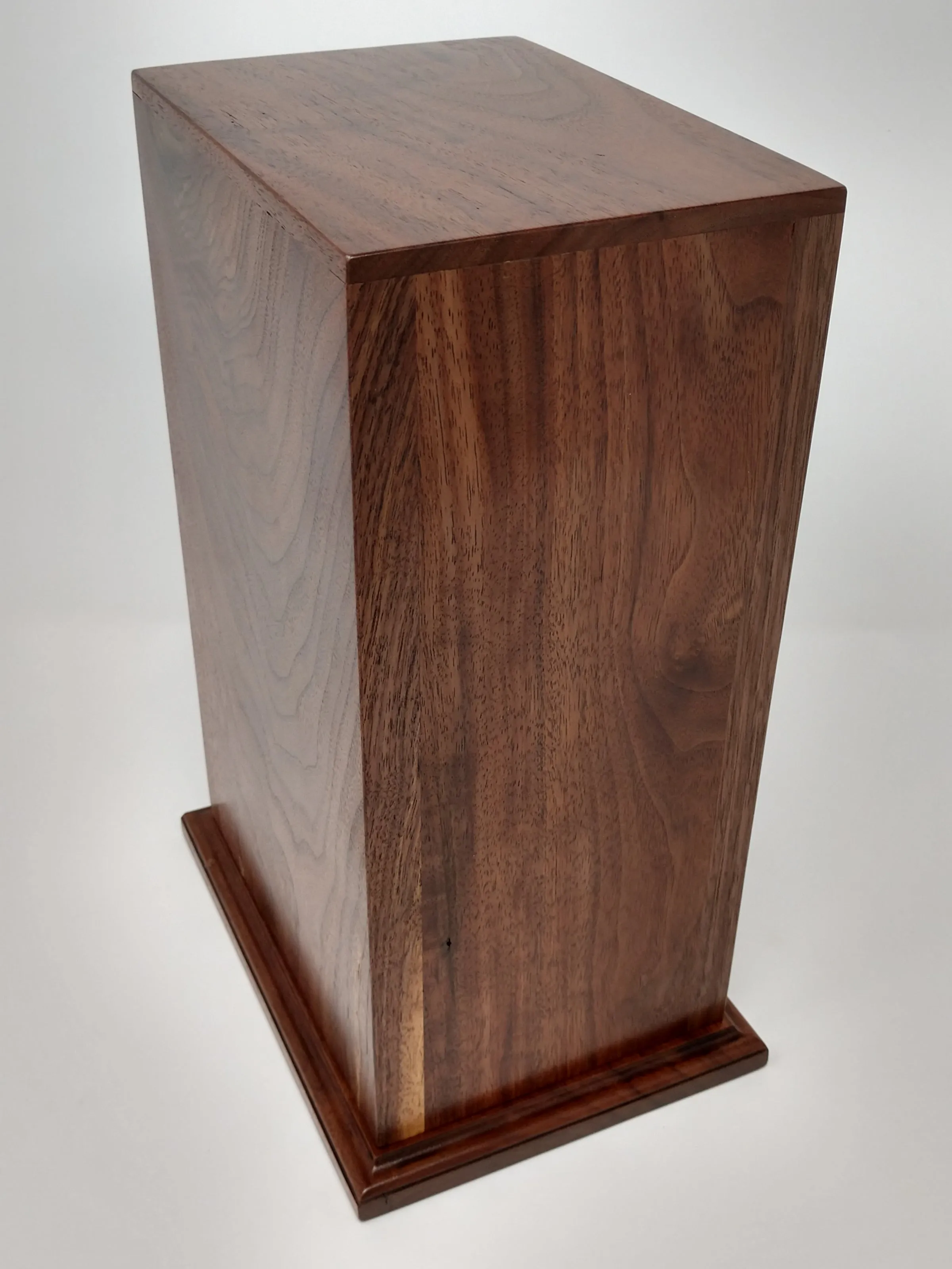 Hand-Carved Jesus Praying Vertical Cremation Urn