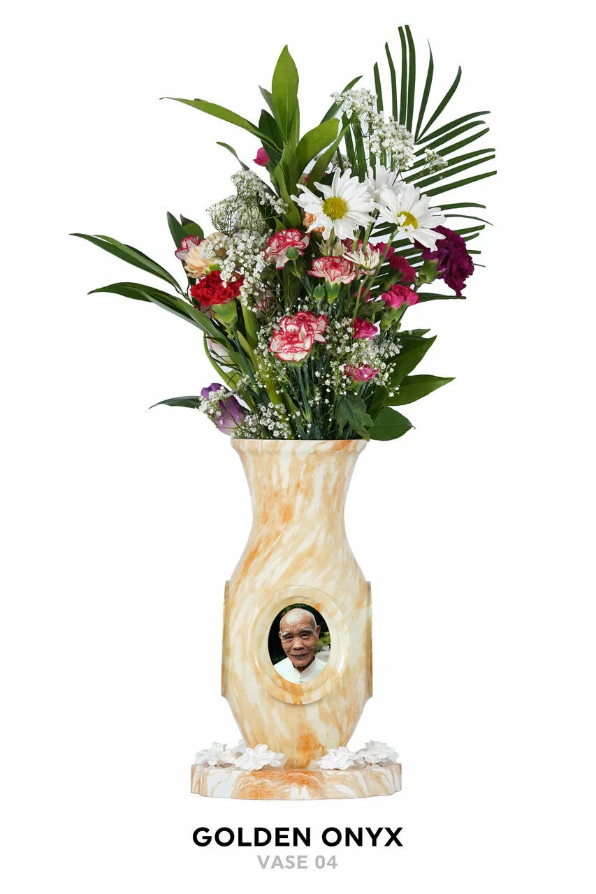 Luxurious Vase Flower Urn - Marble & Woodland Designs
