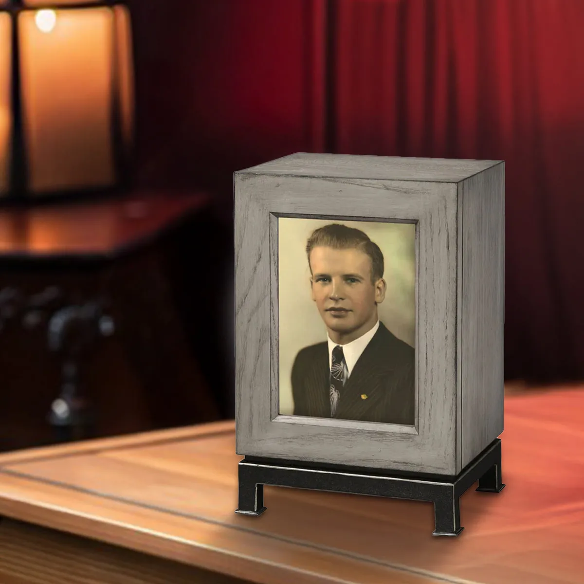 Metro Mantel Photo Wood Urn