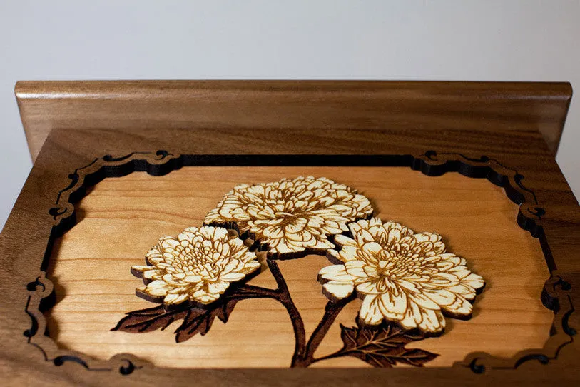 Mums Astoria Cremation Urn with Wood Inlay Art