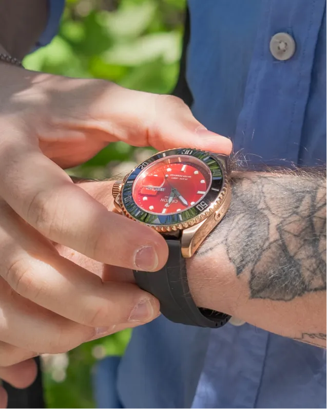 Sea Diver Limited Edition Rosetone Bezel