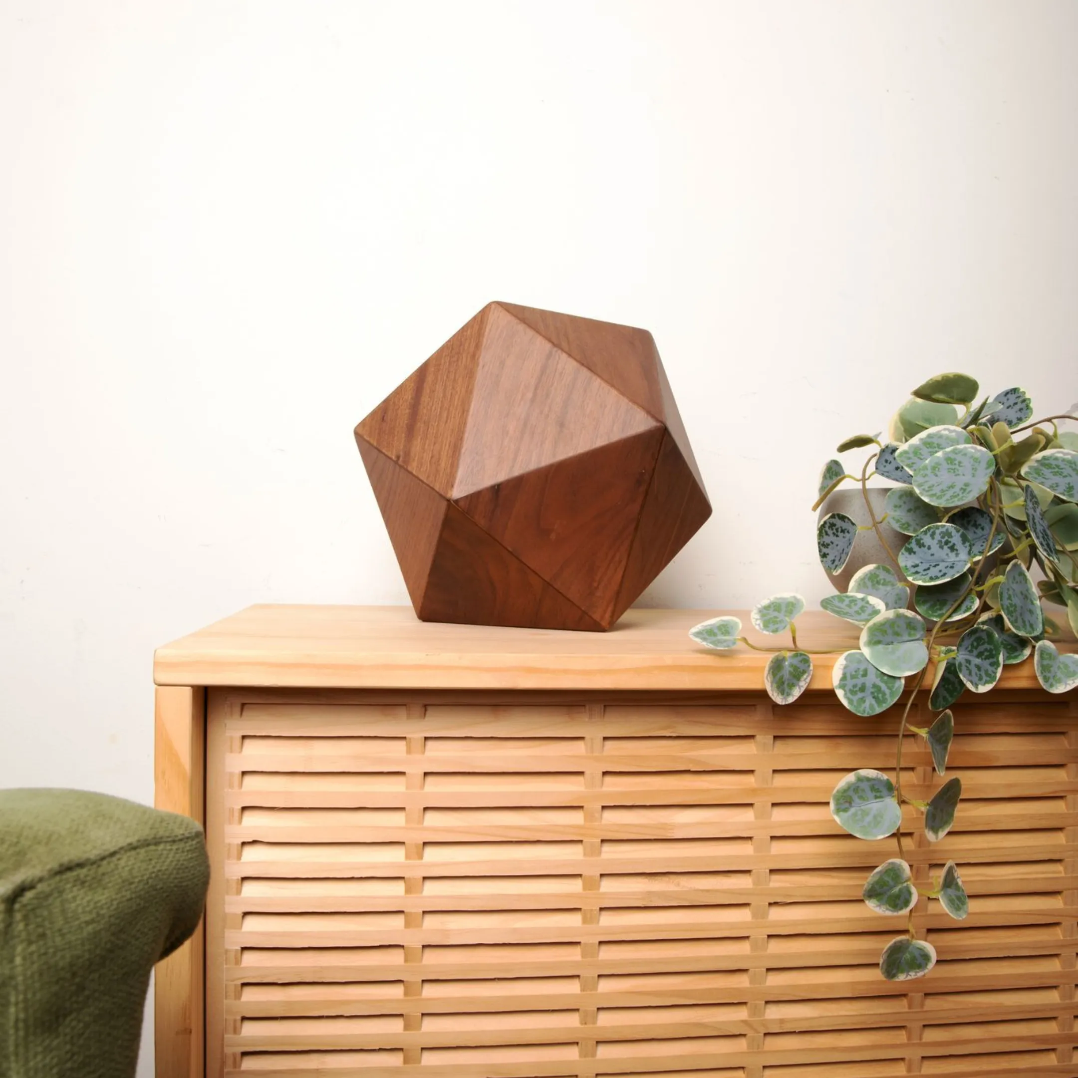 The Bleecker Urn