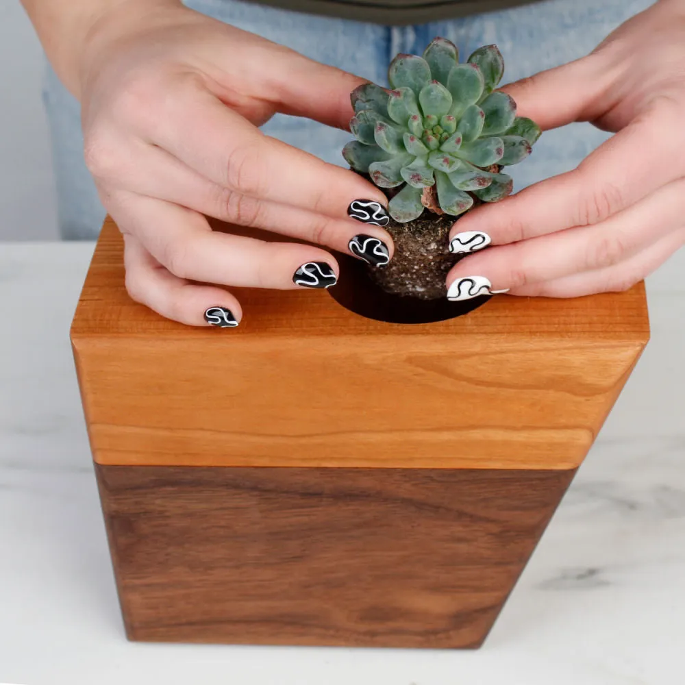 The Living Urn Planter™ for Pets
