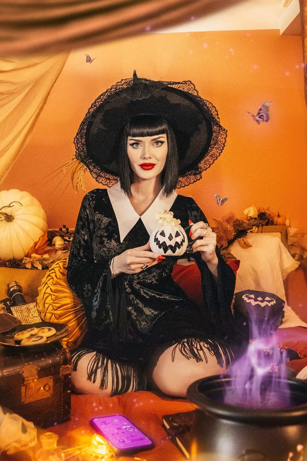 White Pumpkin Haunted Hallows Mug [WHITE]